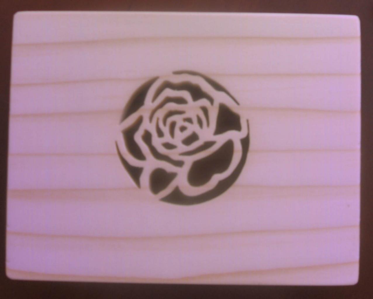 Boite motif rose